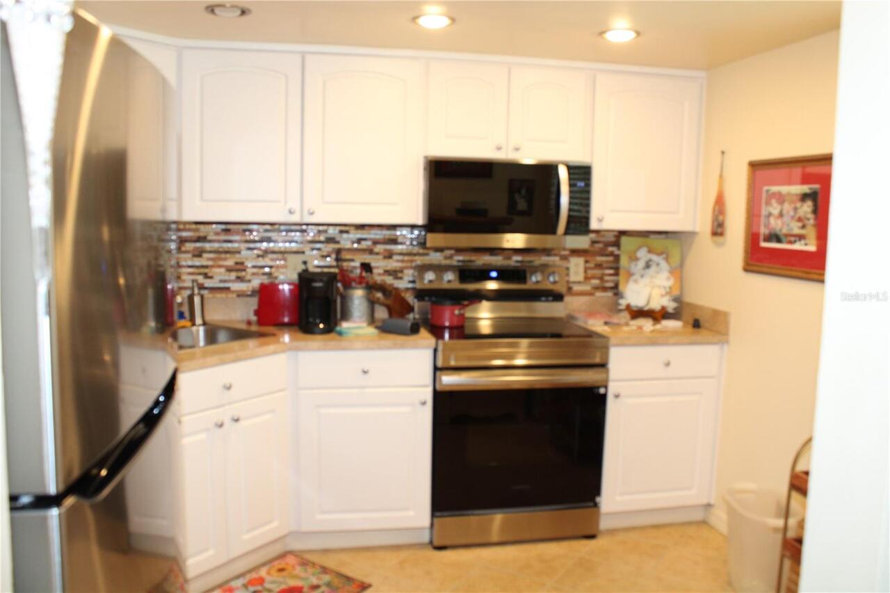 Listing Photo 7