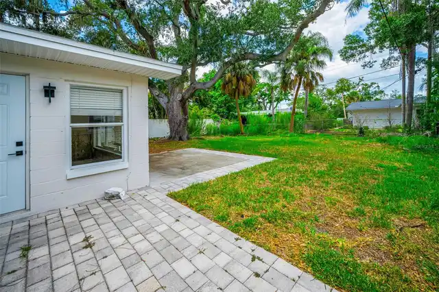 Listing Photo 15