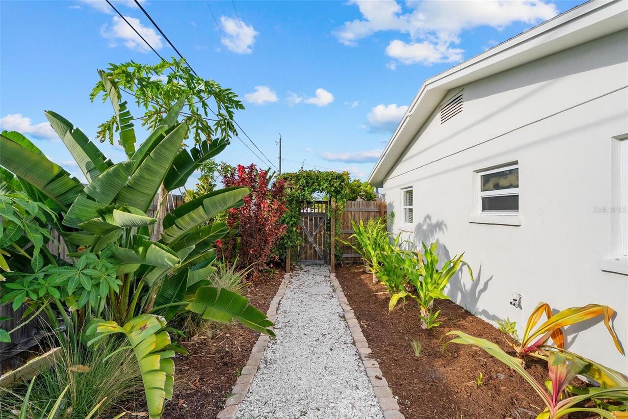 Listing Photo 9