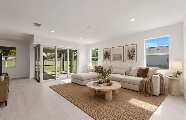 Listing Photo 11
