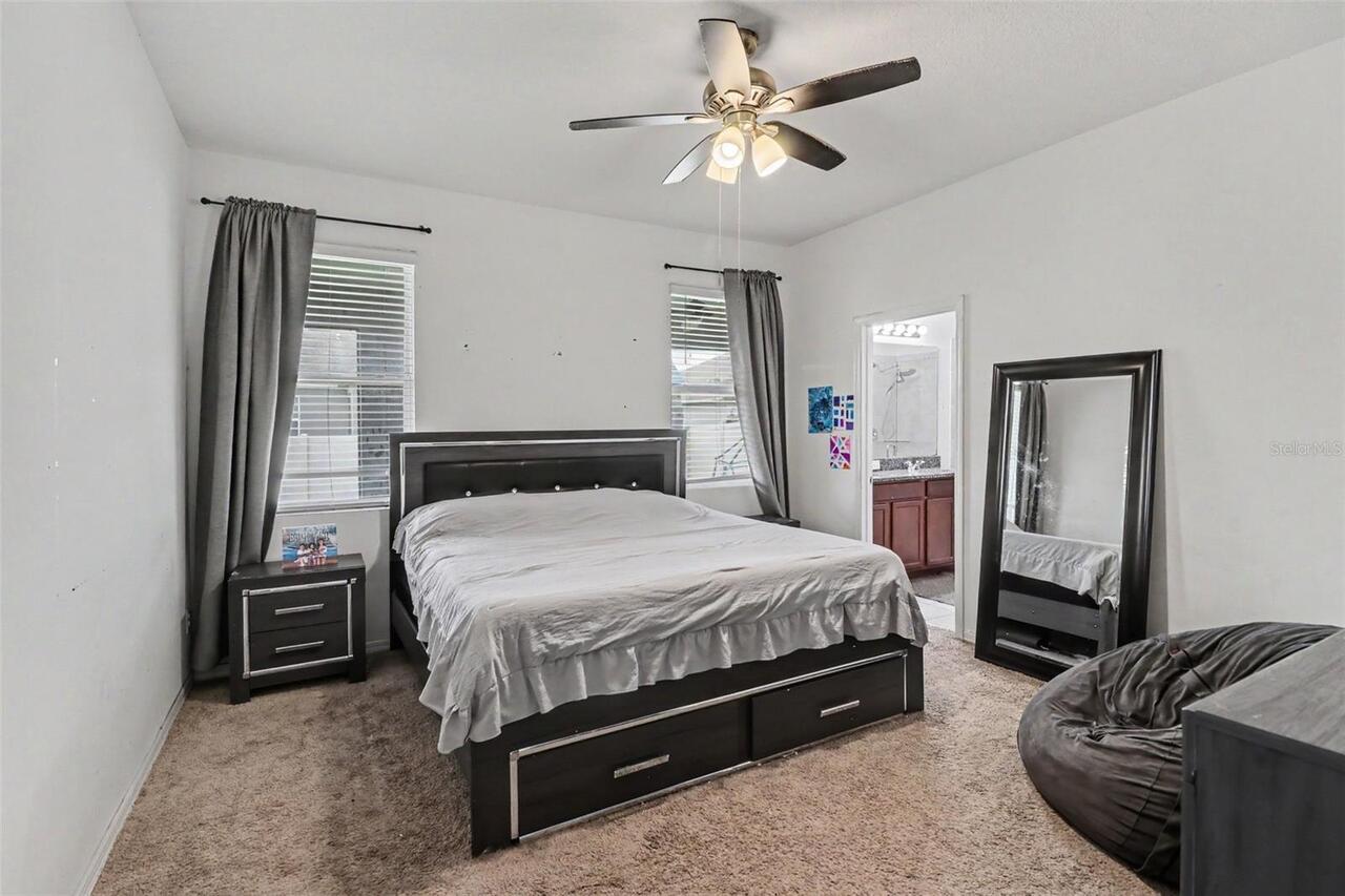 Listing Photo 12