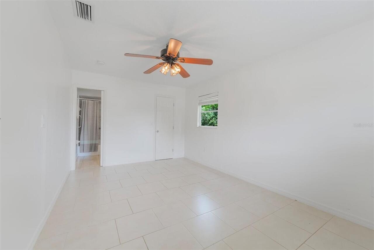 Listing Photo 24