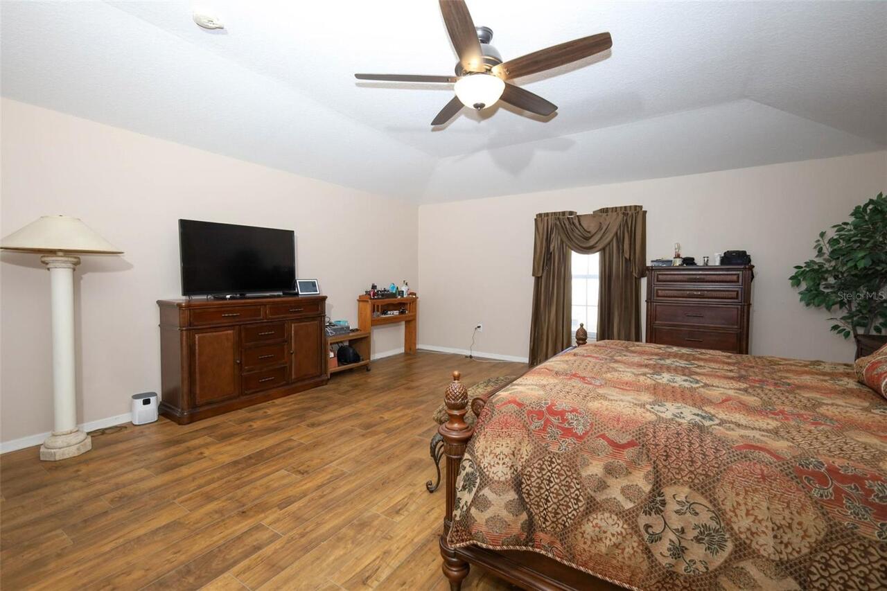 Listing Photo 23