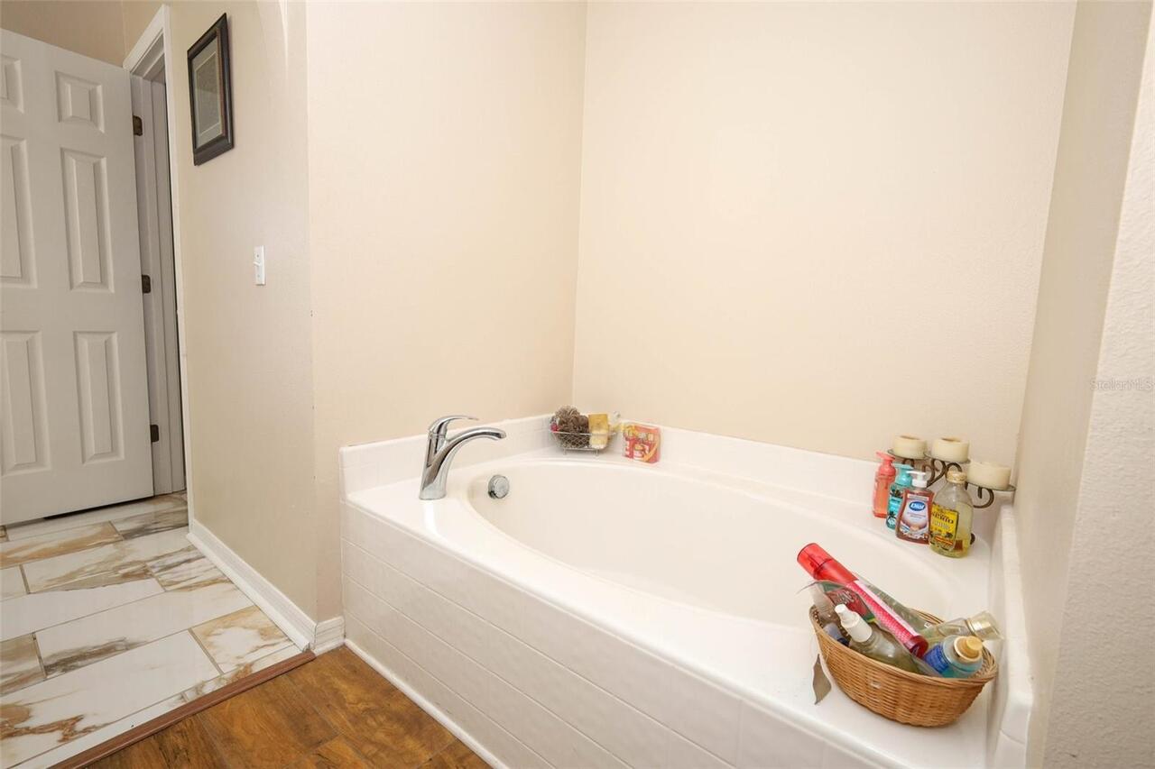 Listing Photo 29