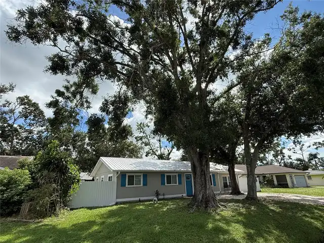 Listing Photo 8