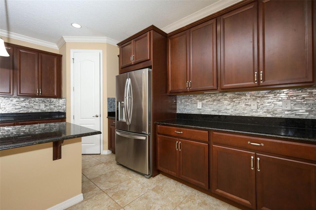 Listing Photo 9
