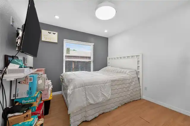 Listing Photo 16