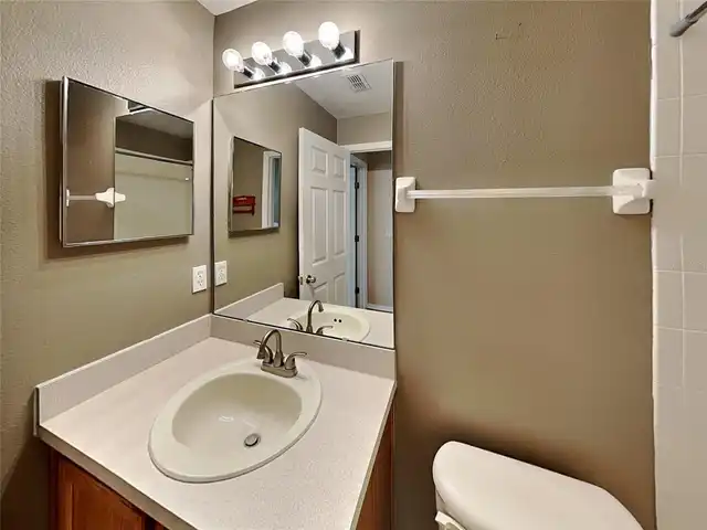 Listing Photo 14