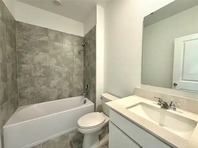Listing Photo 14
