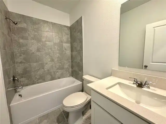 Listing Photo 16