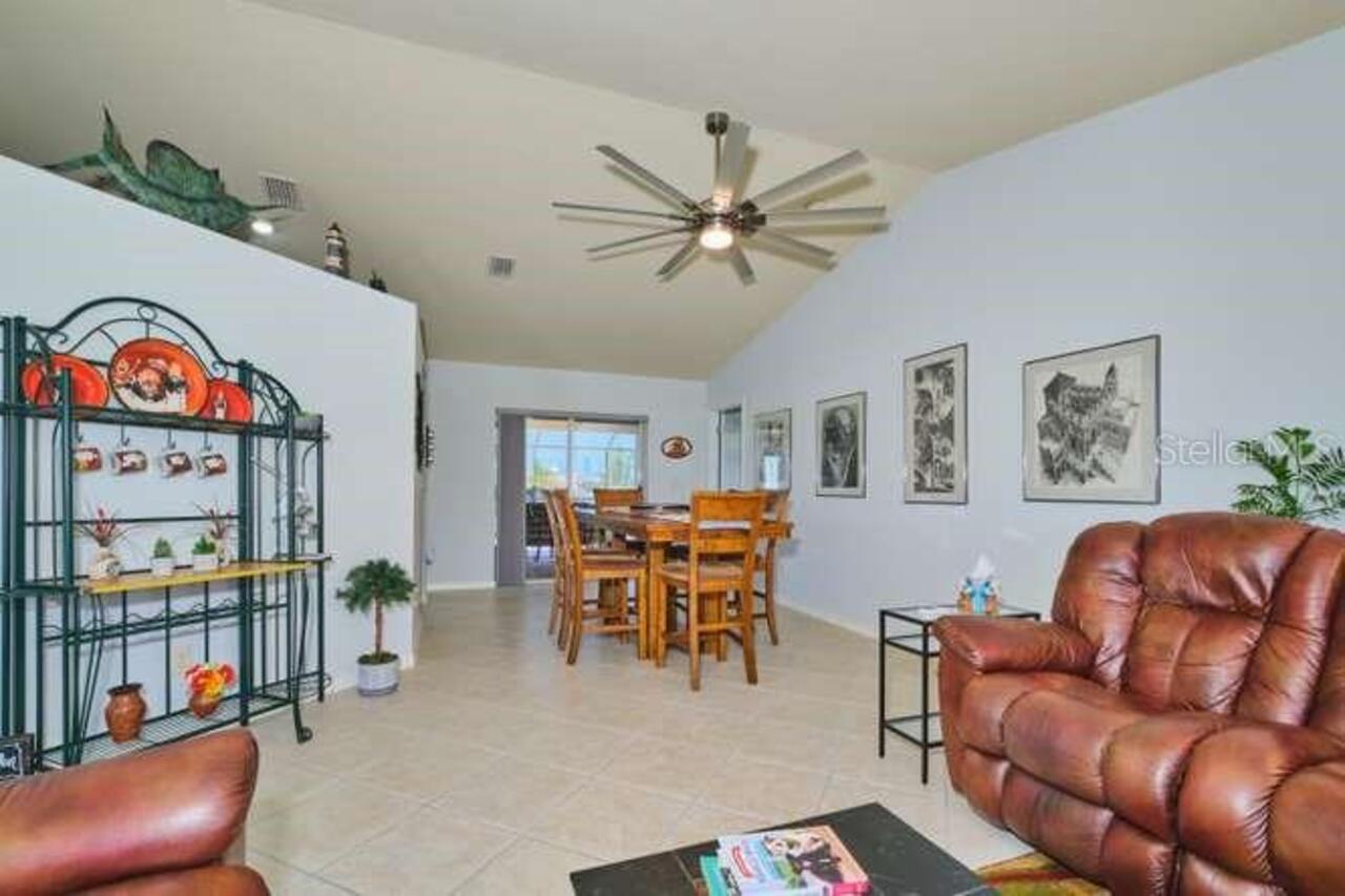 Listing Photo 8