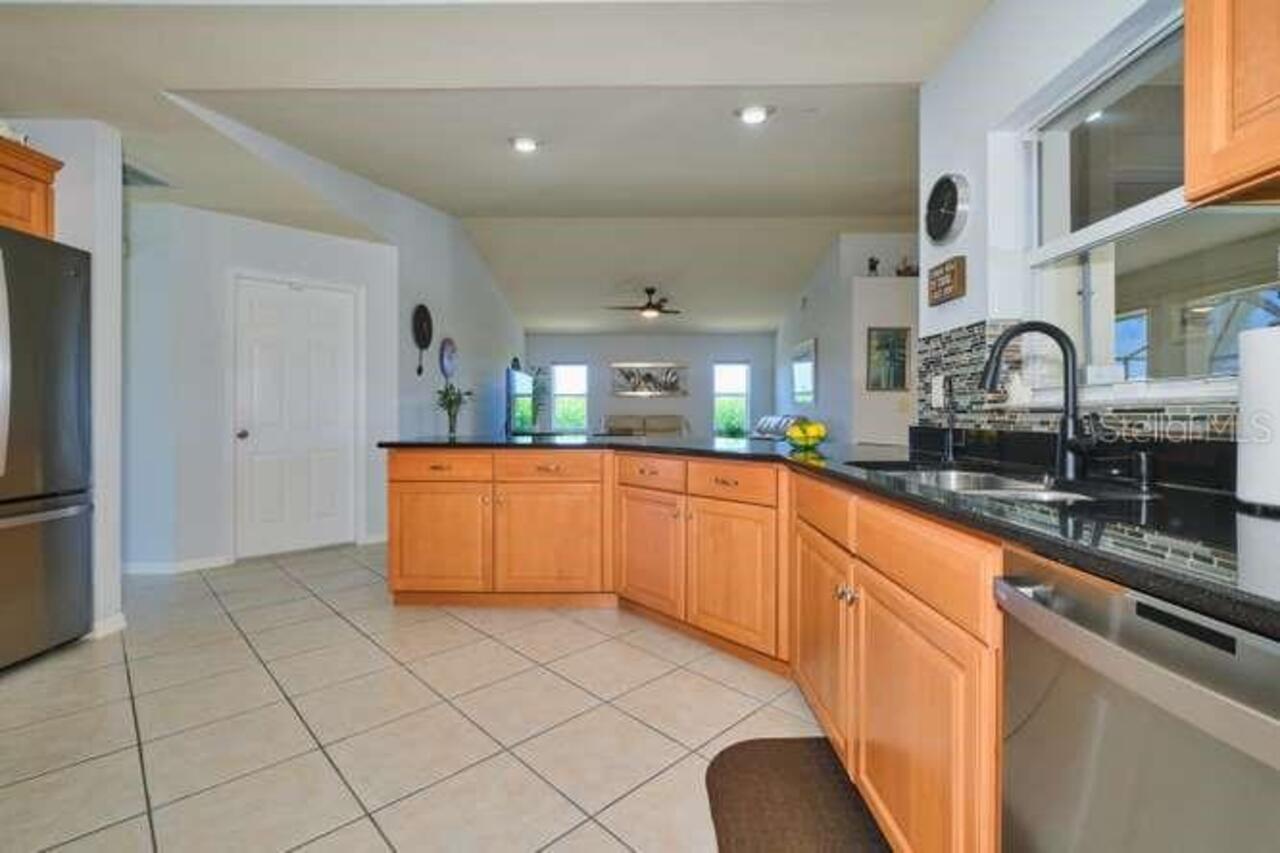 Listing Photo 16