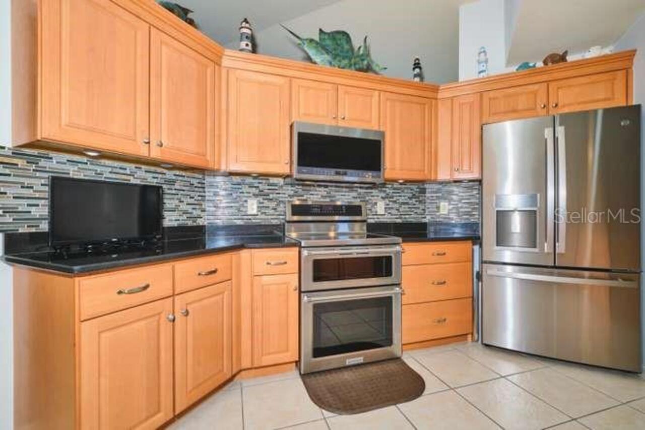 Listing Photo 17