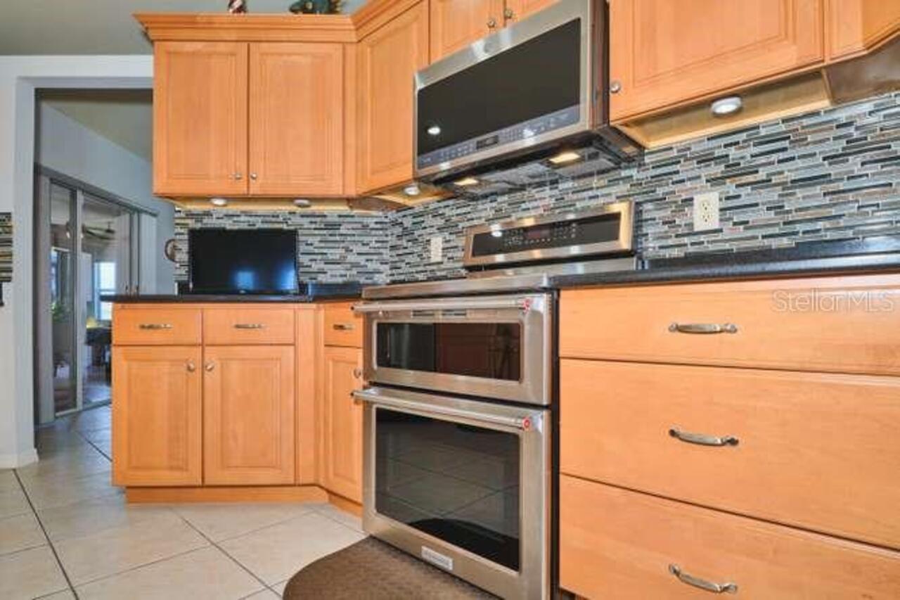 Listing Photo 18