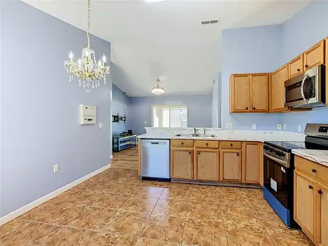 Listing Photo 13