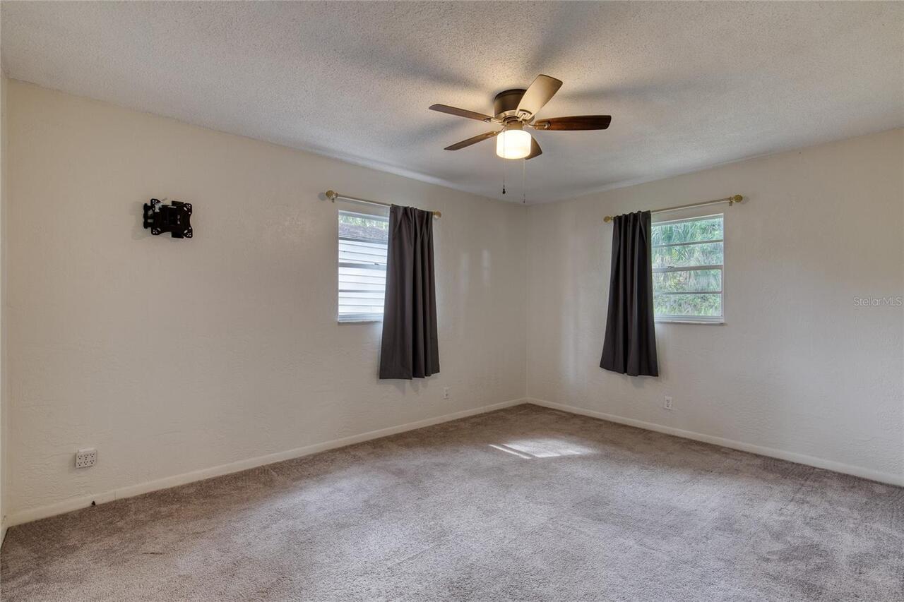 Listing Photo 23