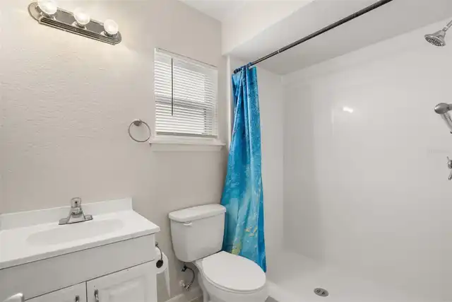 Listing Photo 14