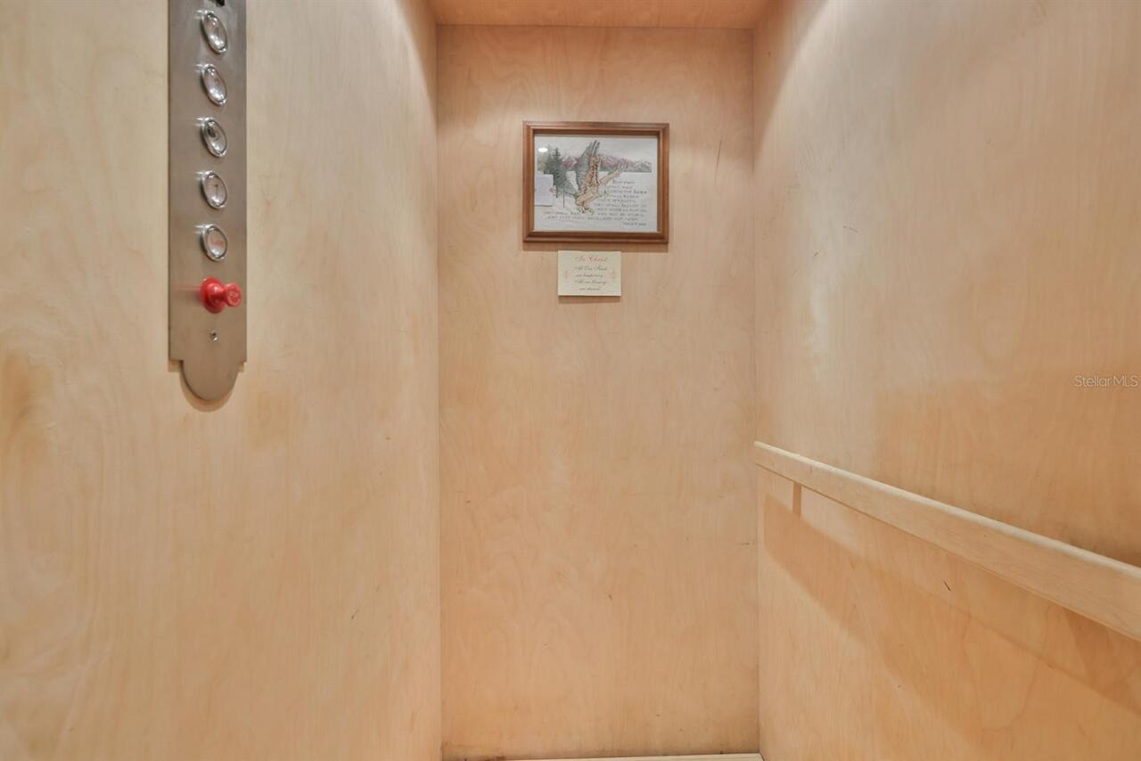 Listing Photo 12