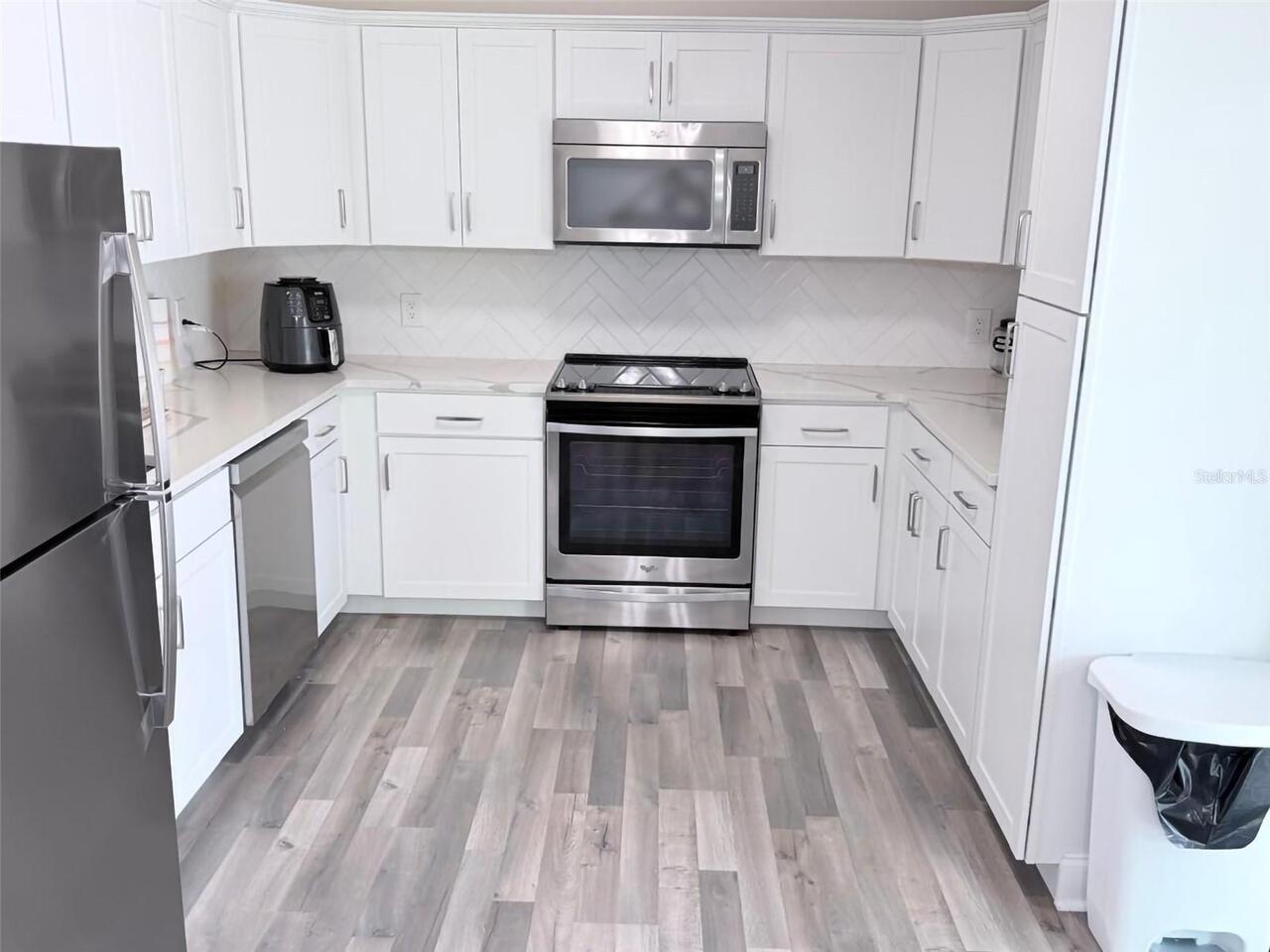 Listing Photo 7