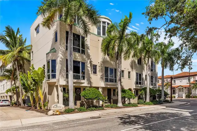 Sarasota Real Estate