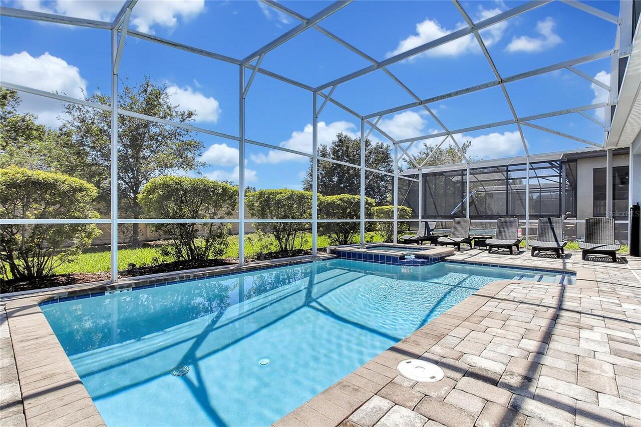 Listing Photo 17