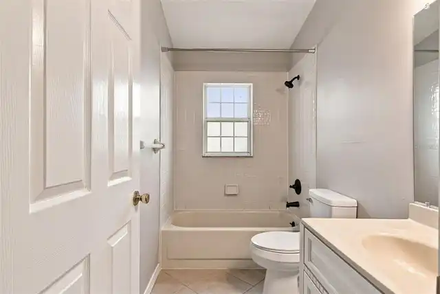 Listing Photo 18