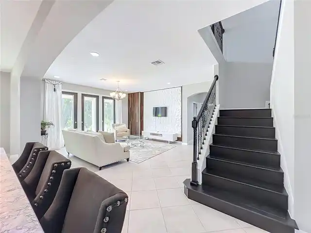 Listing Photo 16