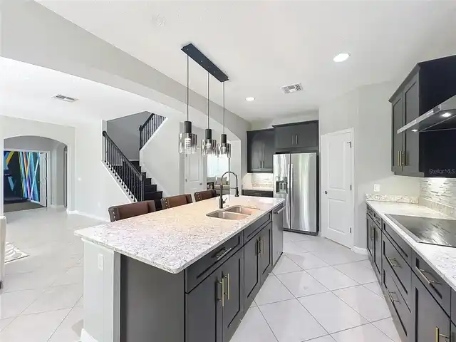 Listing Photo 19