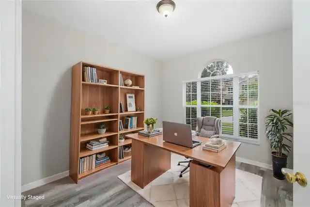 Listing Photo 10