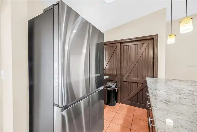 Listing Photo 17