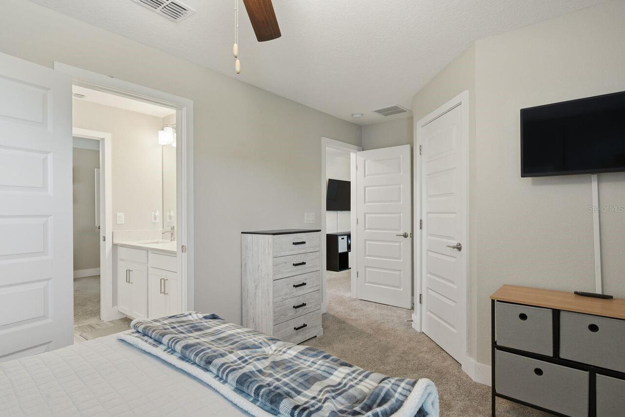 Listing Photo 32