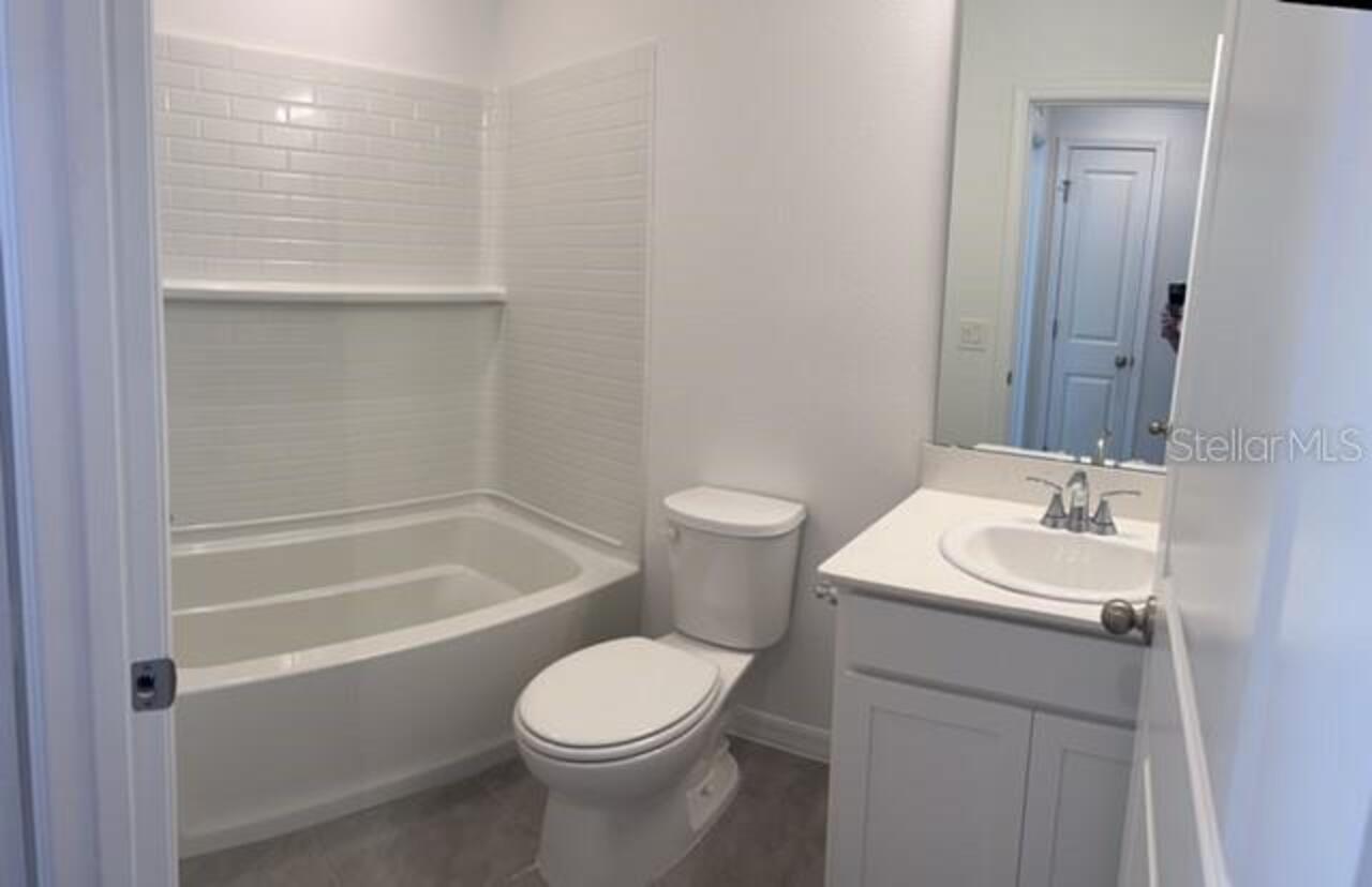 Listing Photo 12