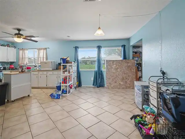 Listing Photo 10