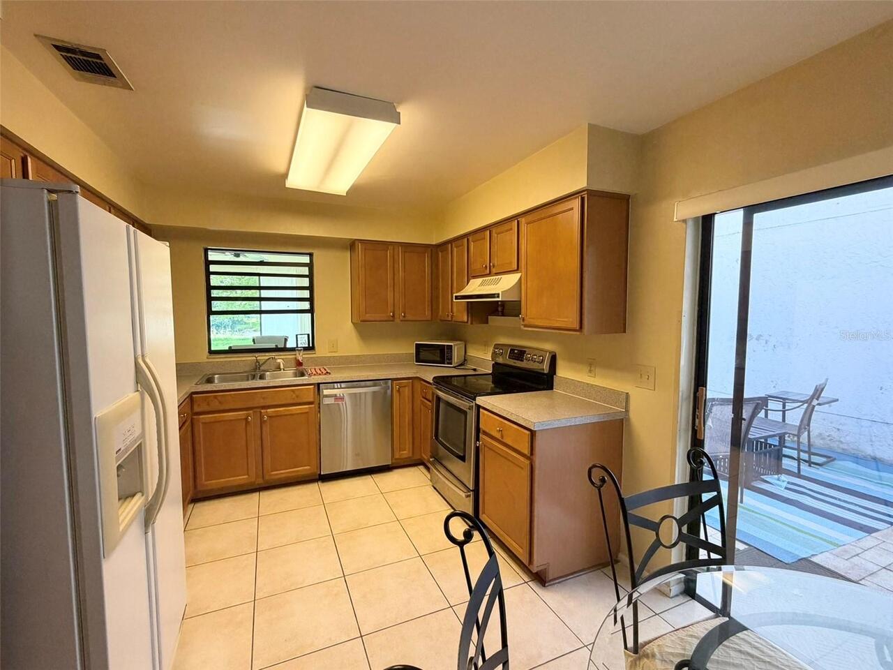 Listing Photo 9