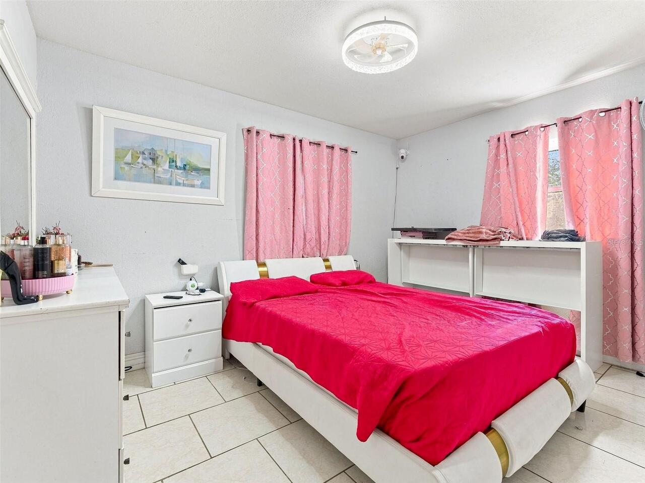 Listing Photo 16
