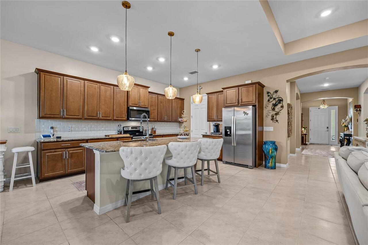 Listing Photo 10