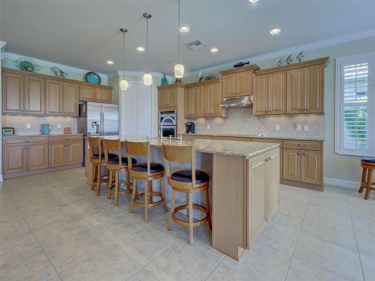 Listing Photo 14