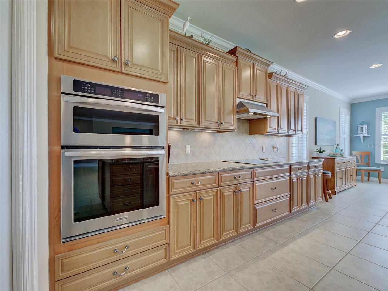 Listing Photo 17