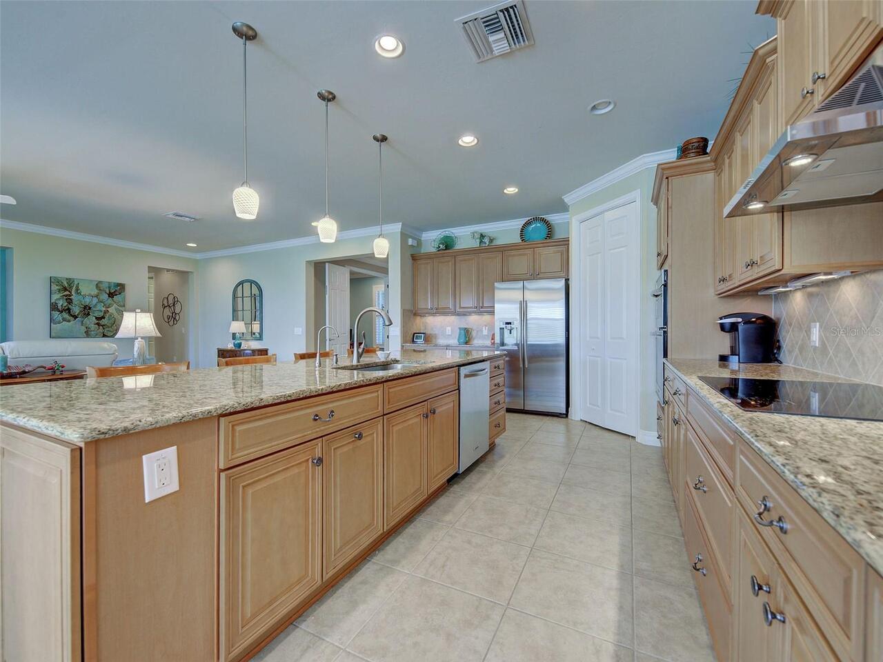 Listing Photo 19
