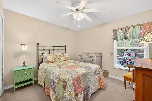 Listing Photo 16