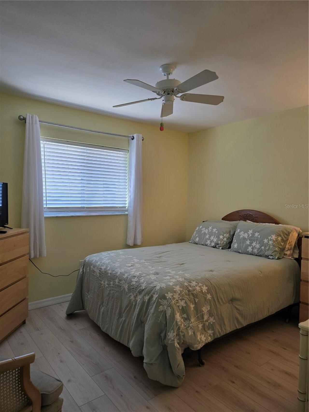 Listing Photo 8