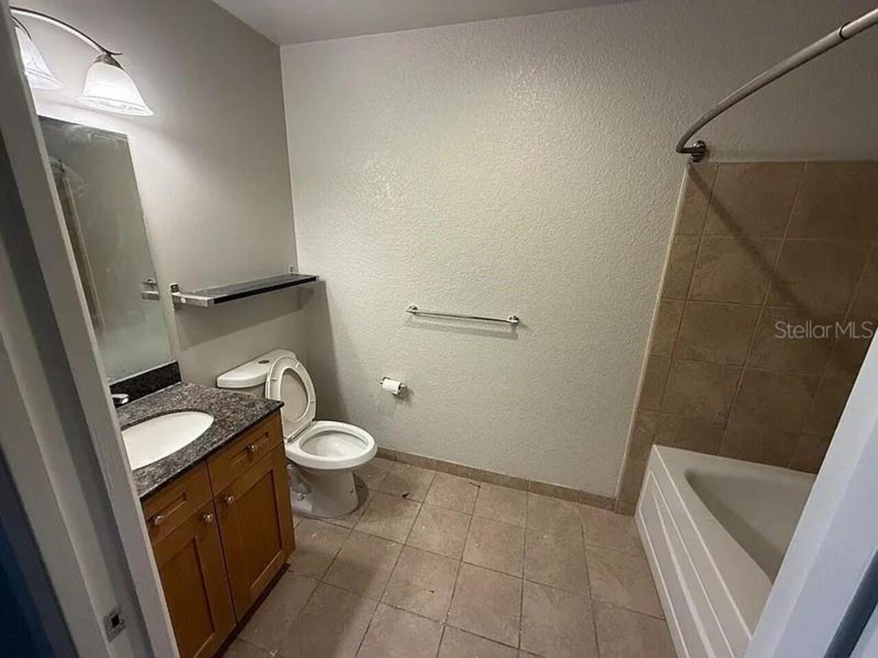 Listing Photo 7