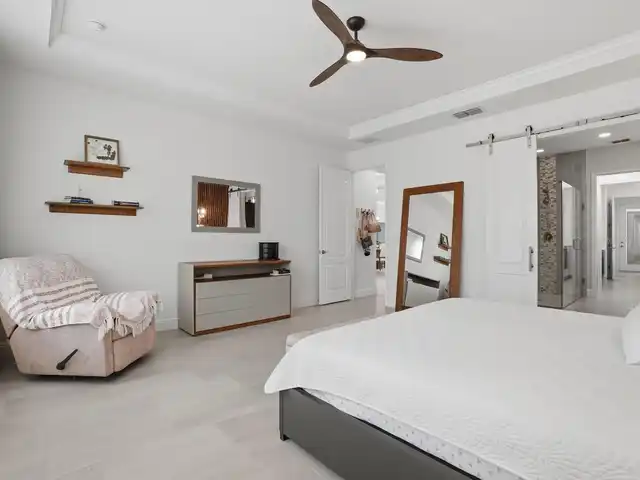 Listing Photo 23