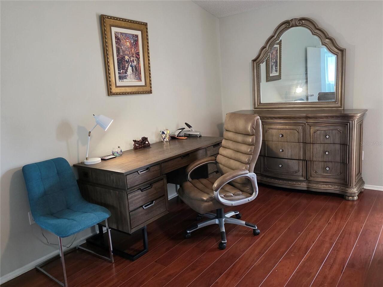 Listing Photo 16
