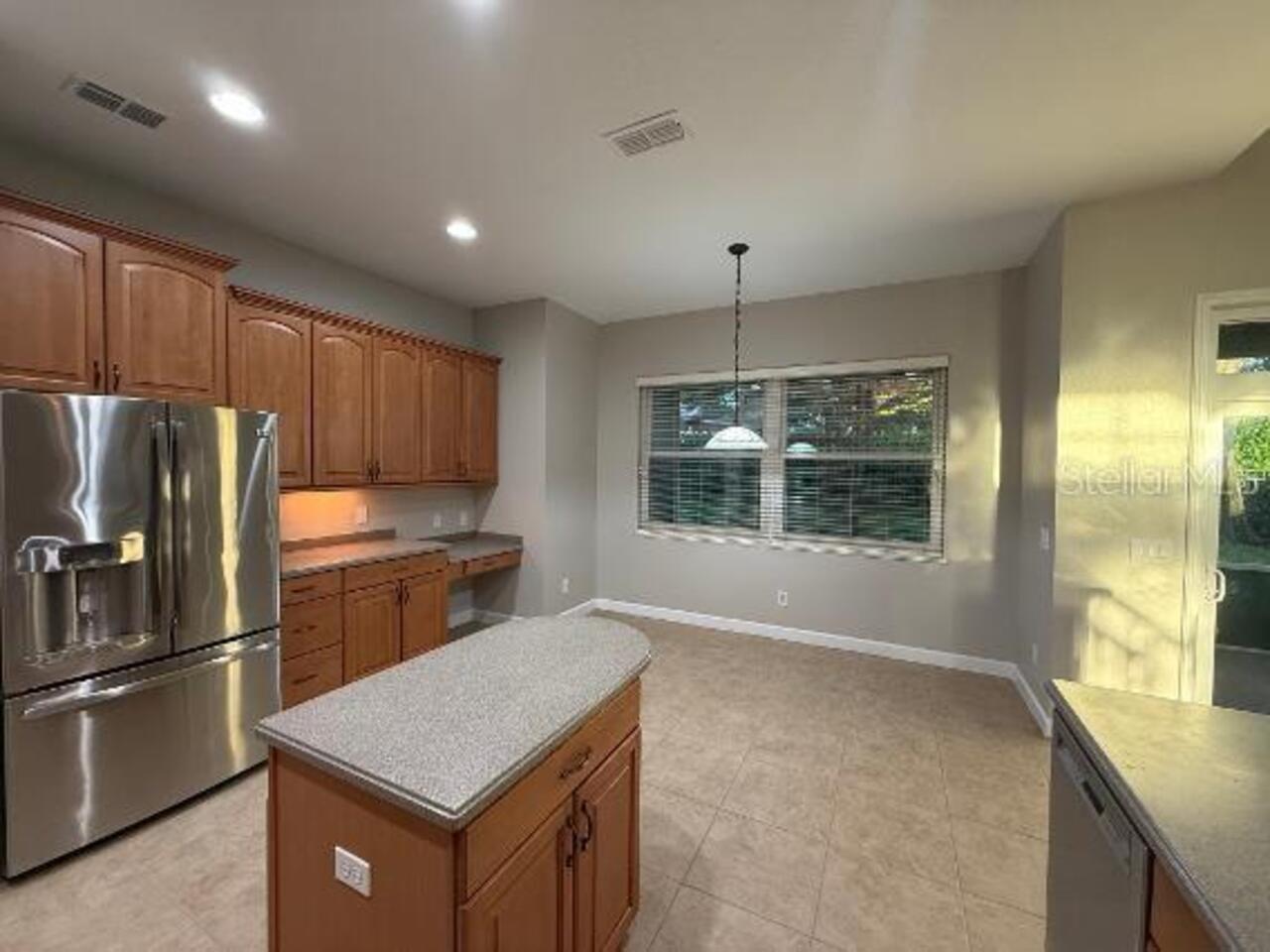 Listing Photo 12