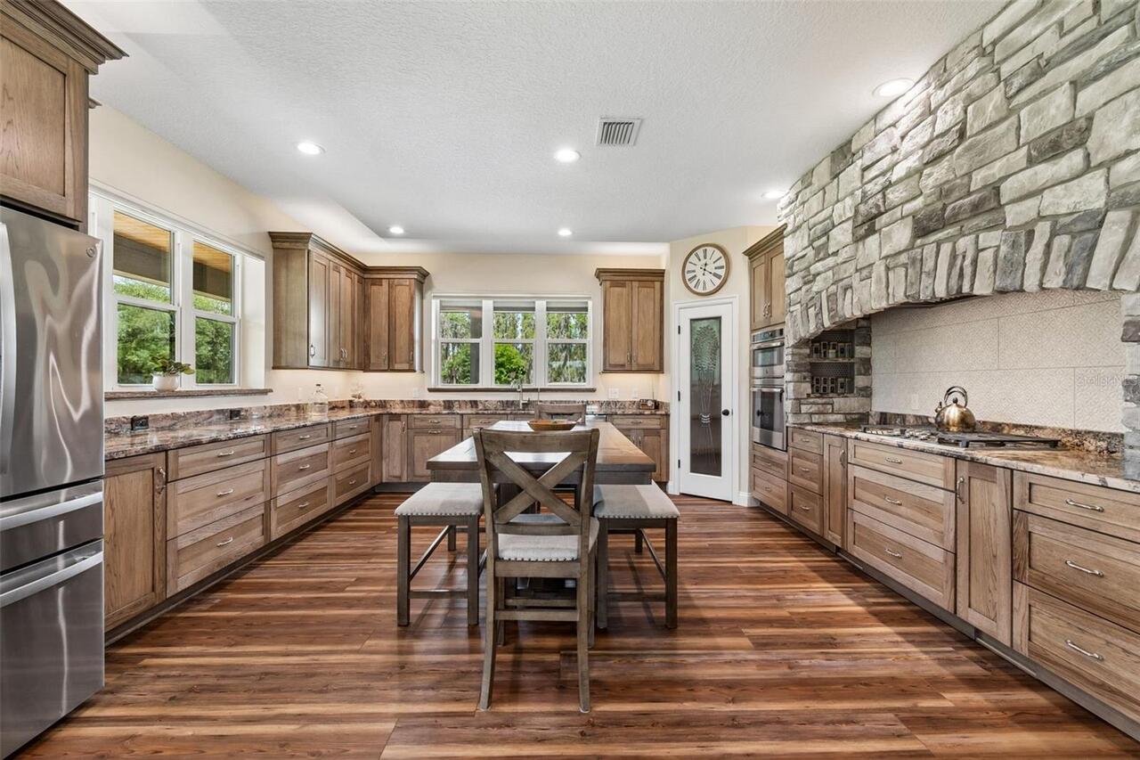 Listing Photo 15