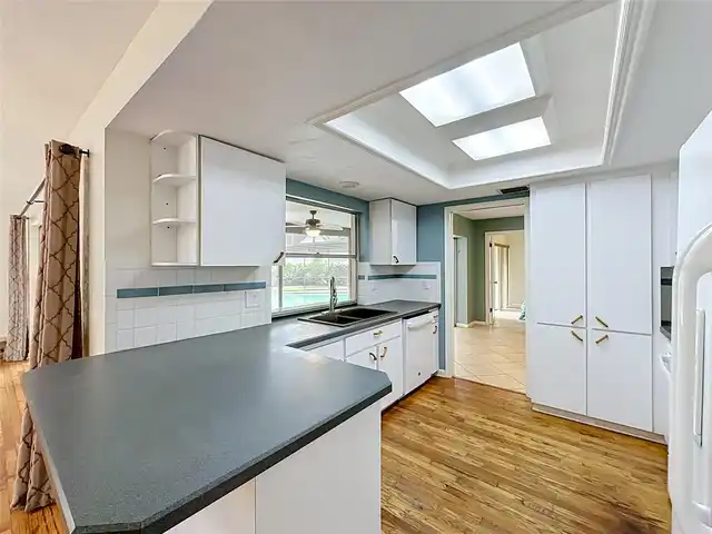 Listing Photo 19