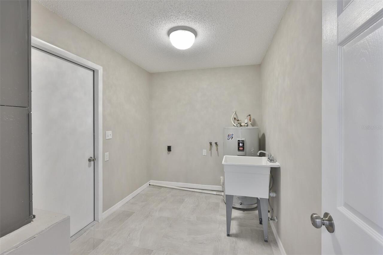 Listing Photo 28
