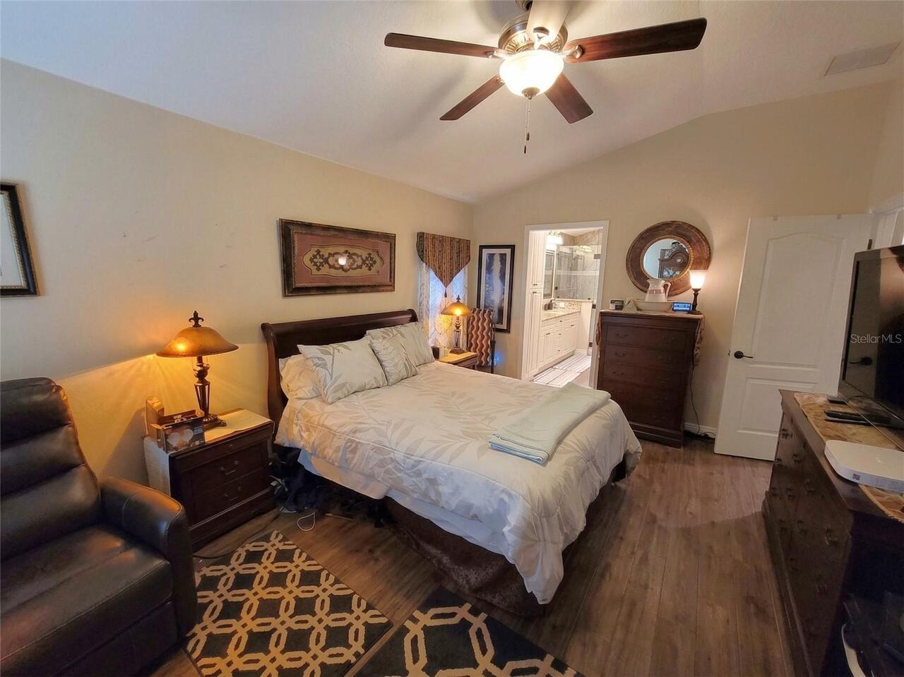 Listing Photo 33