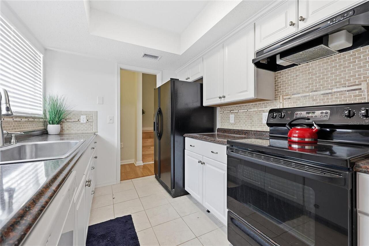 Listing Photo 9